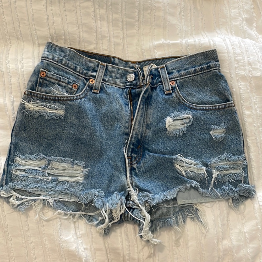 Levi’s high rise cut off jean shorts